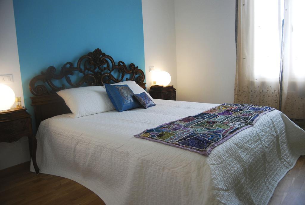 Laxmi Guesthouse B&B Genoa Ngoại thất bức ảnh